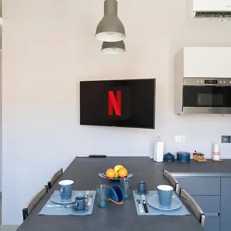 Penthouse With Panoramic Terrace -3 Min To Metro A Apartment *