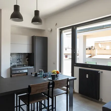 Apartment Penthouse With Panoramic Terrace -3 Min To Metro A Rome