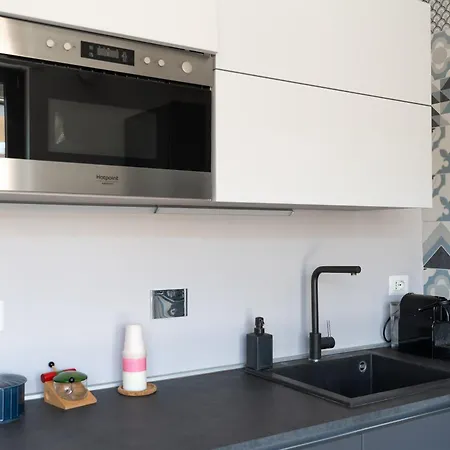 Apartment Penthouse With Panoramic Terrace -3 Min To Metro A *